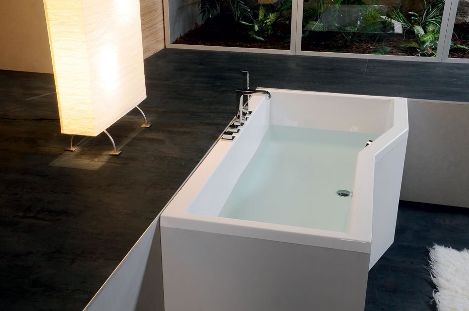 VERSYS R asymmetrische Badewanne 160x84x70cm, rechts, weiß