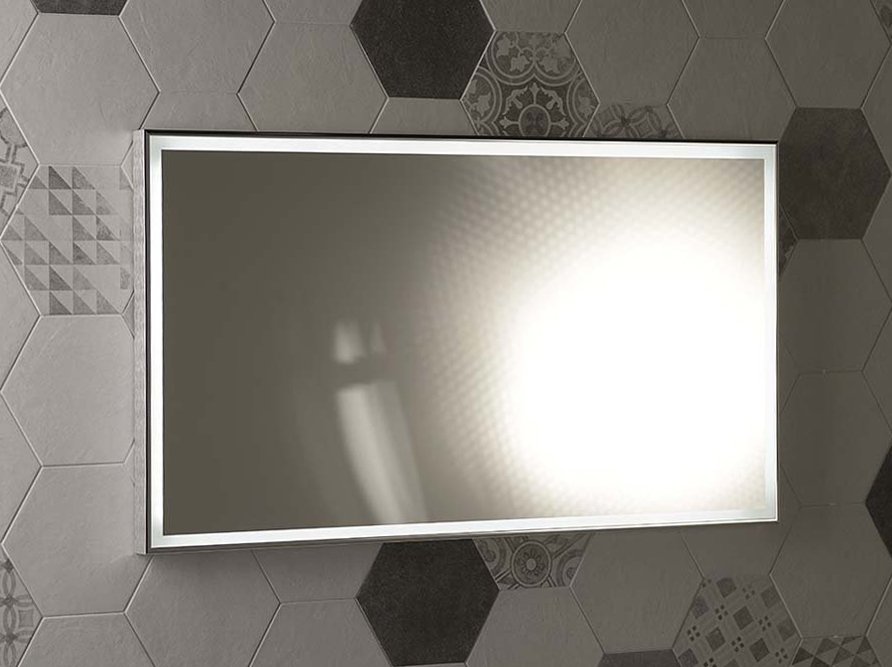 LUMINAR LED beleuchteter Spiegel im Rahmen 1200x550mm