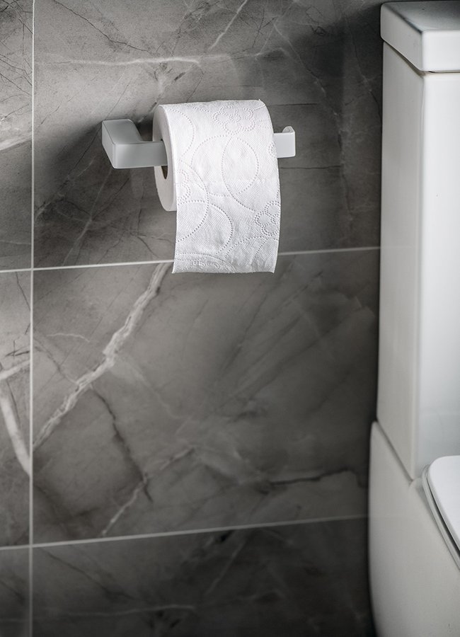 PIRENEI Toilettenpapierhalter ohne Deckel, weiss matt