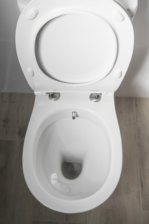 KAIRO Kombi-WC mit Bidetbrause, Abgang waagerecht, Spülgarnitur