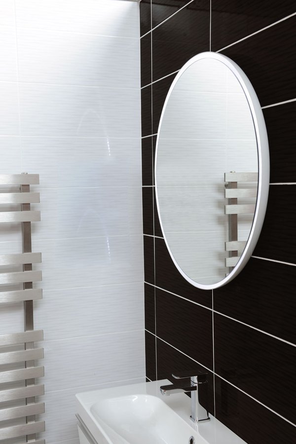FLOAT LED beleuchteter Spiegel, Durchmesser 60cm, weiß